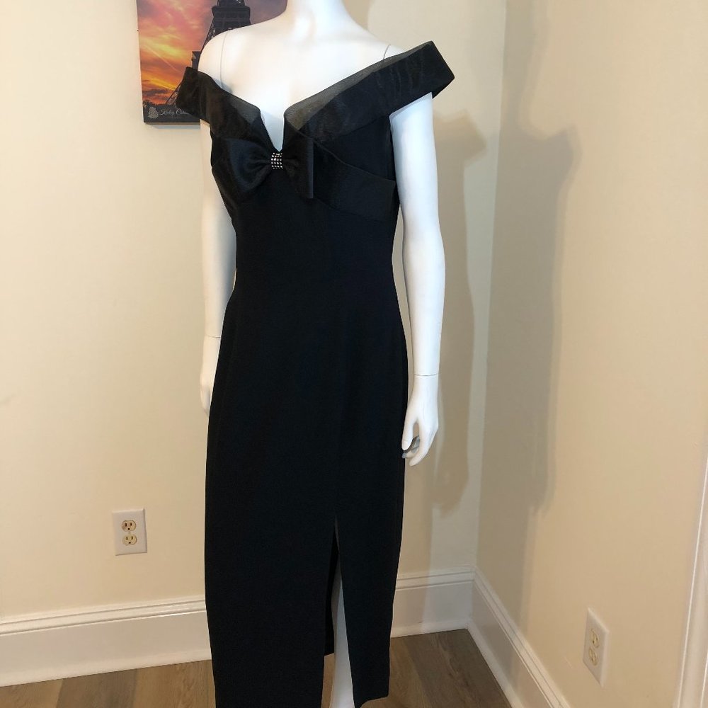 Off-Shoulder Black Sheath Dress - Aubrey Hepburn!